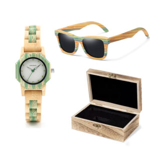zenska-rocna-ura-in-ocala-iz-bambusa